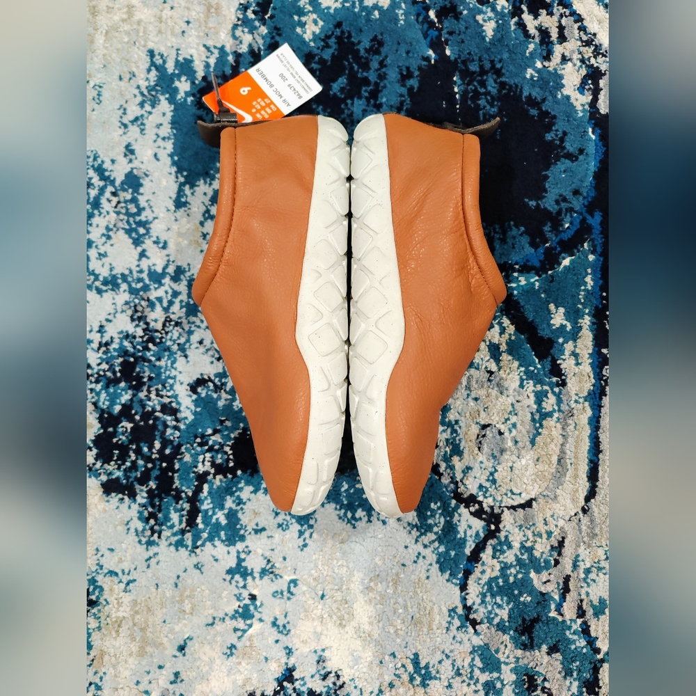 *SOLD* 2016 Nike Air Moc Bomber Cognac Light Bone-Velvet Brown 862439-200 US9